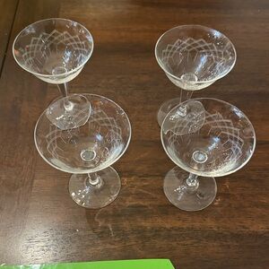 Elegant Clear Glass Cocktail Glasses Set